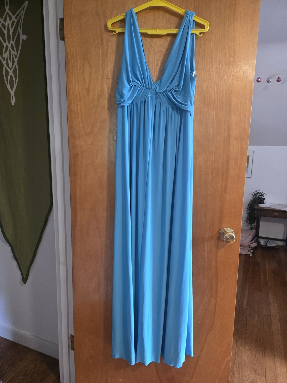 Blue V-Neck Maxi Dress - Elegant Sleeveless Design